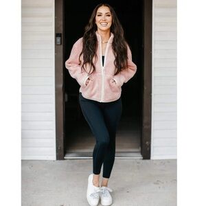Smash + Tess Toasty Teddy Zip Up in Rosé Pink Size Small Brand New with Tags